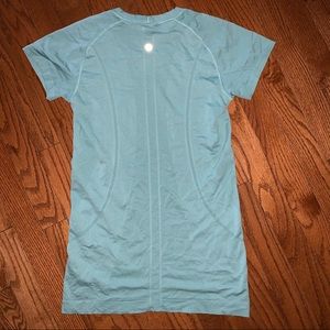 Lululemon Short Sleeve Fitted Shirt